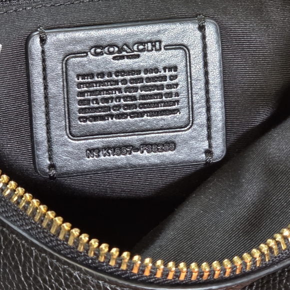 Coach Leather Women's Cross-Body/Handbag - Picture 13 of 17